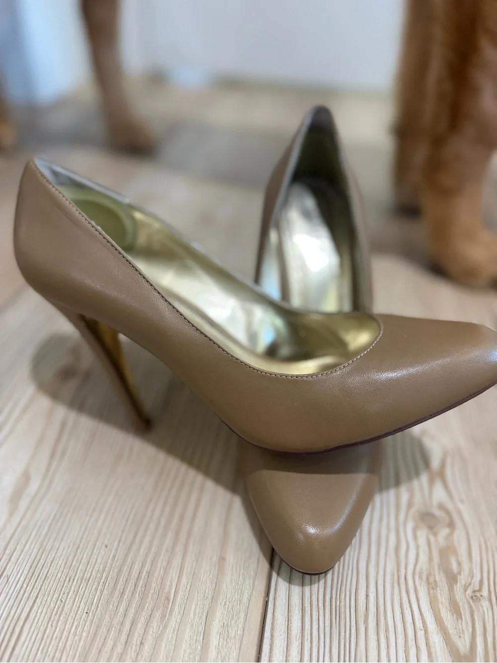 Charles David Tan Leather Pointed-Toe Stiletto‎ Pumps